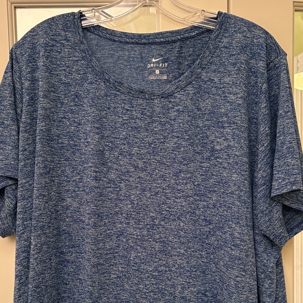 NWOT 3X Nike Blue Heathered Dri-FIT women’s Short Sleeve Tee shirt top